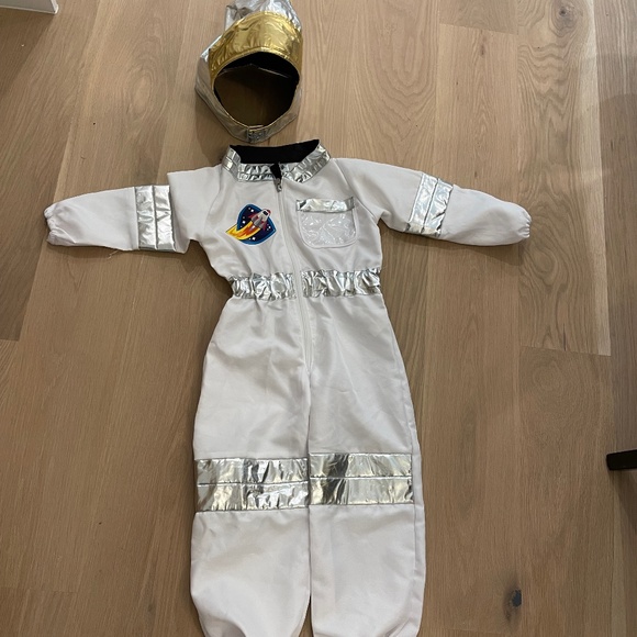 Melissa and Doug Astronaut Costume - Picture 1 of 1